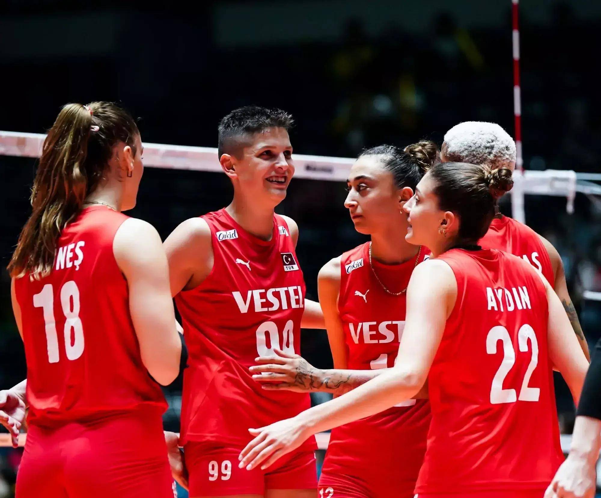 巴尔加斯参加世界联赛!土耳其女排实力大增,蔡斌2招就能打败对手