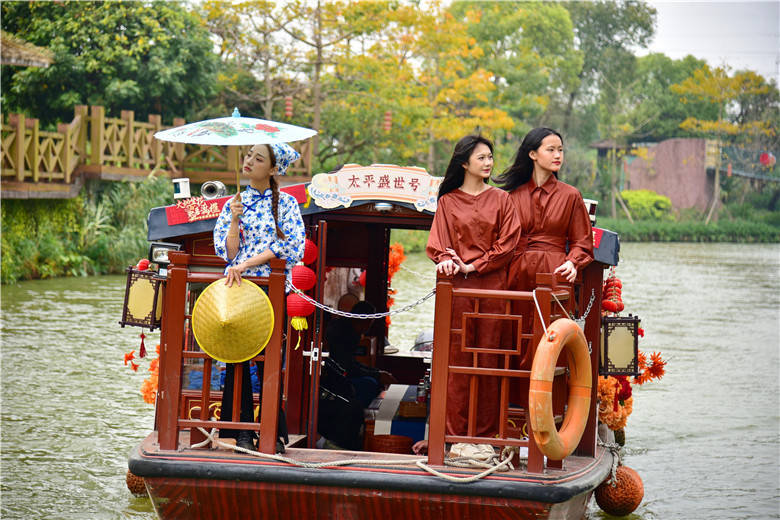 踏青摘果,画舫游春,纺纱缫丝,三八节到佛山渔耕文化园做蚕娘_桑果