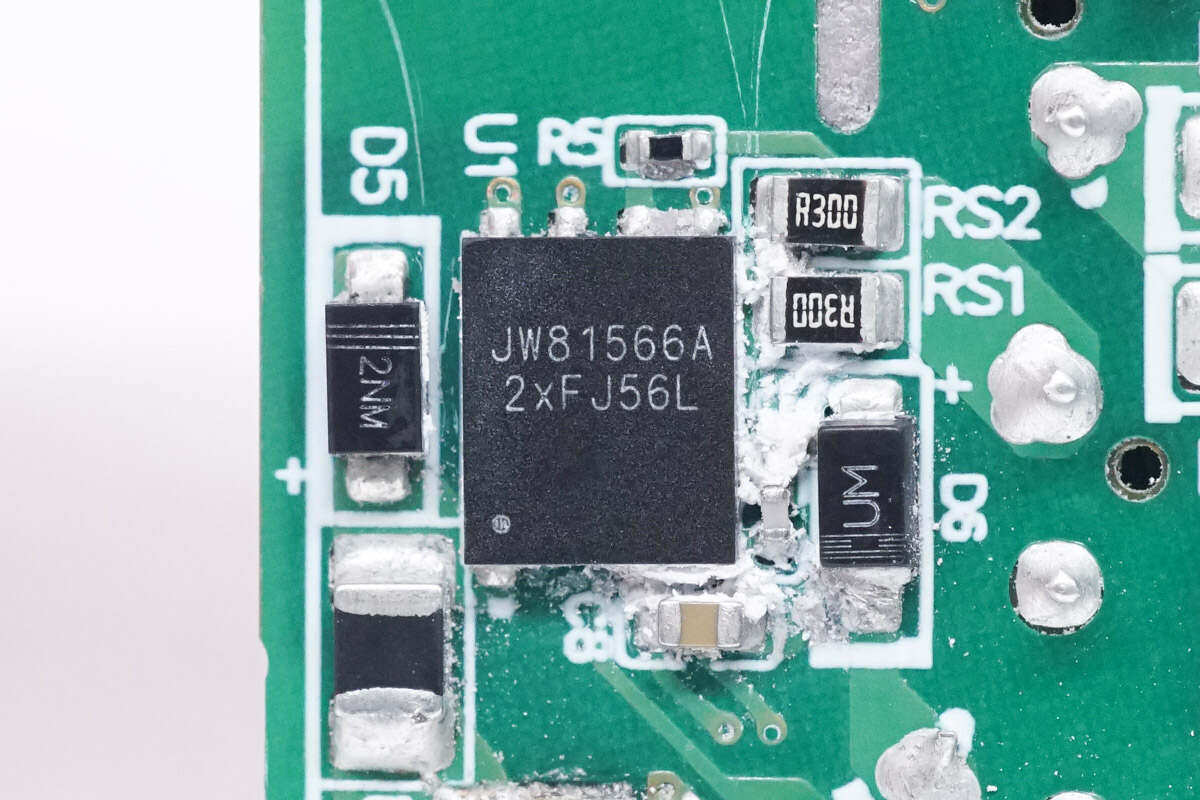 支持pps快充兼容性好,航嘉35w双口快充充电器拆解_焊接_模块_输出接口