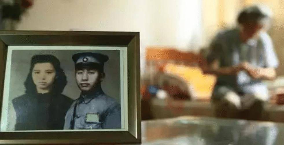 抗日遗孀的漫漫寻夫路:77年念念不忘,93岁终见丈夫灵位_钟崇鑫_淑英_
