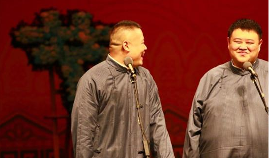 岳云鹏最爱的小曲被路人翻唱,灵魂鼓手让冯照洋想到孙越_相声_搭档