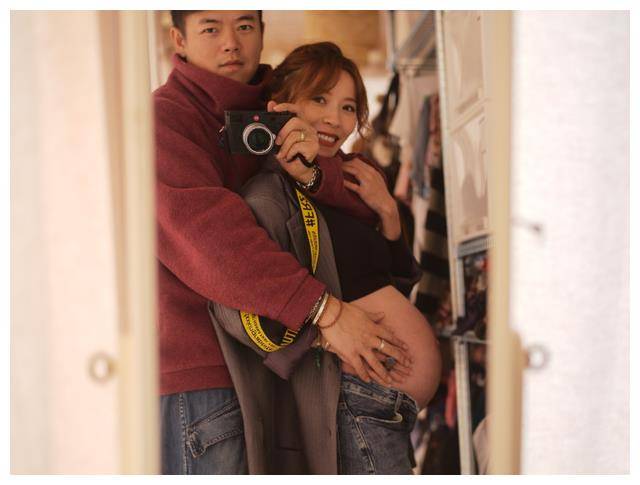 34岁黄雅莉挺孕肚妊娠糖尿病 自曝下厨,网友预测男宝!_宝宝_家人_妈妈