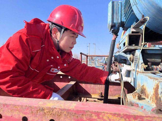 中国石油辽河油田兴采厂:史洁珣——谁说女子不如男_油井_挑战_班站