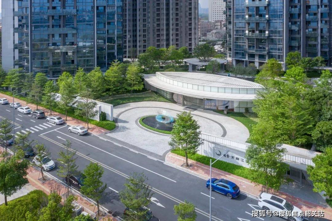 实景图越秀天悦江湾售楼处电话:400-9908-525转999广州越秀天悦江 