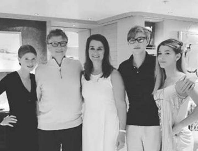 比尔盖茨子女的现状:低调的富二代们从不炫富,从不挥霍_女儿_詹妮弗