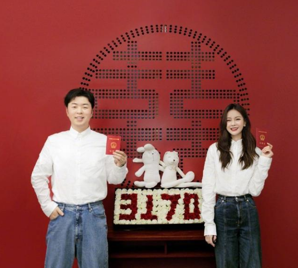 天上的喜鹊叫乖乖,成功漂亮的杜海涛,结婚照显得格外英俊潇洒_沈梦辰