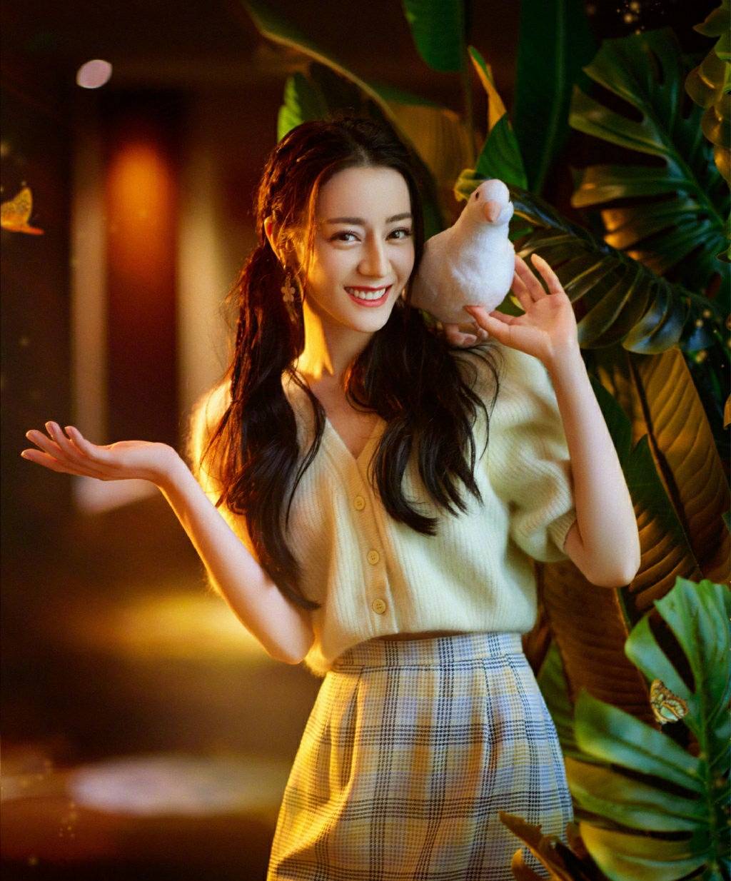 迪丽热巴晒照庆祝29岁生日:活在当下,最大的生日愿望是来盆火锅_时候