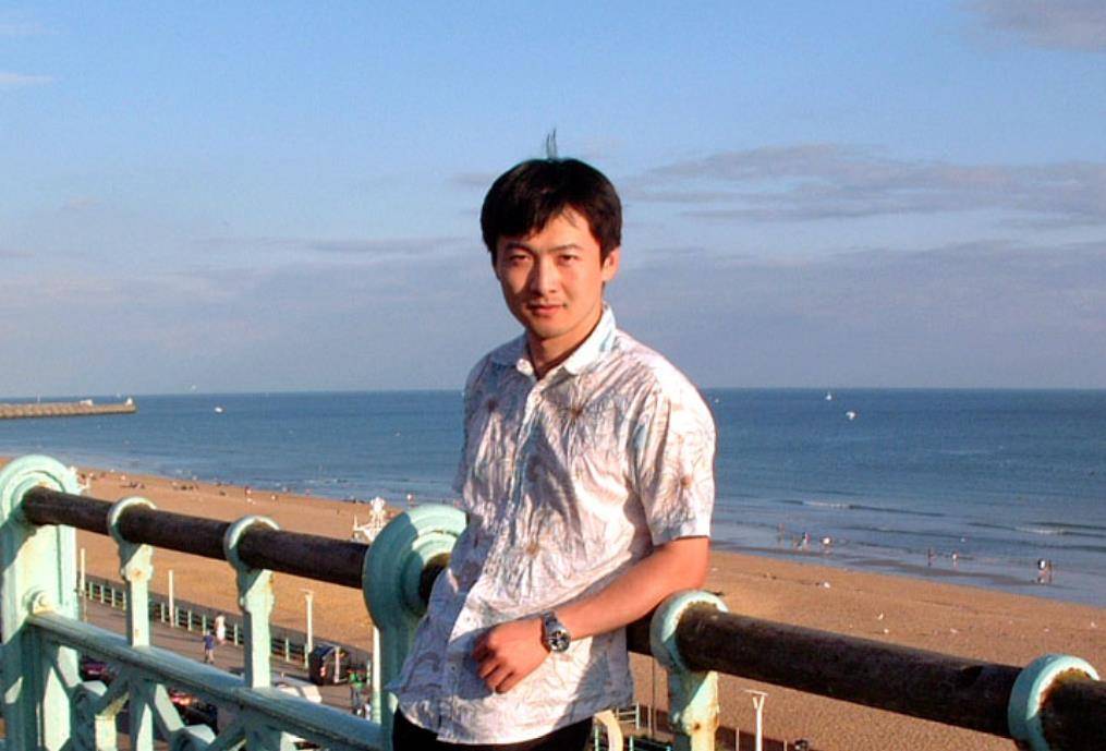 魏延政:年薪百万,41岁因癌症去世,临终留给儿子3句话_北大_父母_新疆