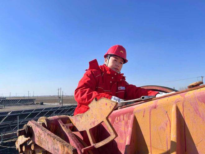 中国石油辽河油田兴采厂:史洁珣——谁说女子不如男_油井_挑战_班站