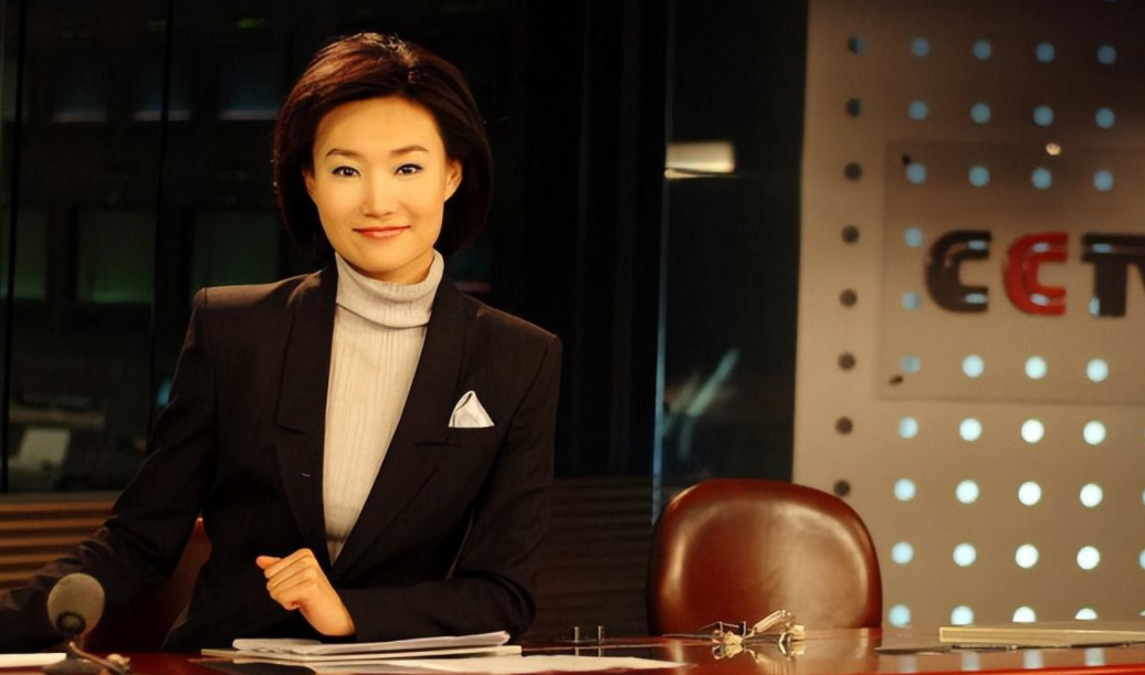 央视美女主持人李梓萌:风光背后有艰辛,婚恋成父母的心病_工作_时候