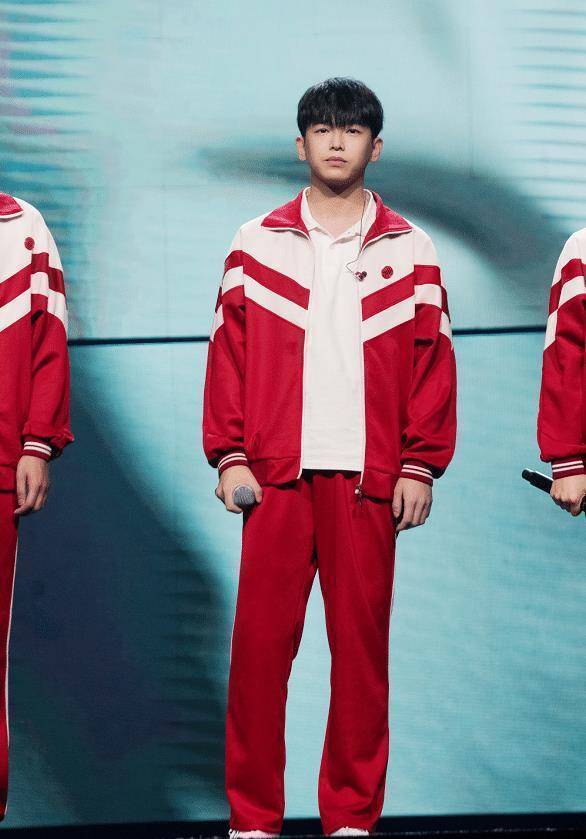 彭昱畅漂亮后堪比"整容",瘦身成功帅到认不出,与之前就像两个人