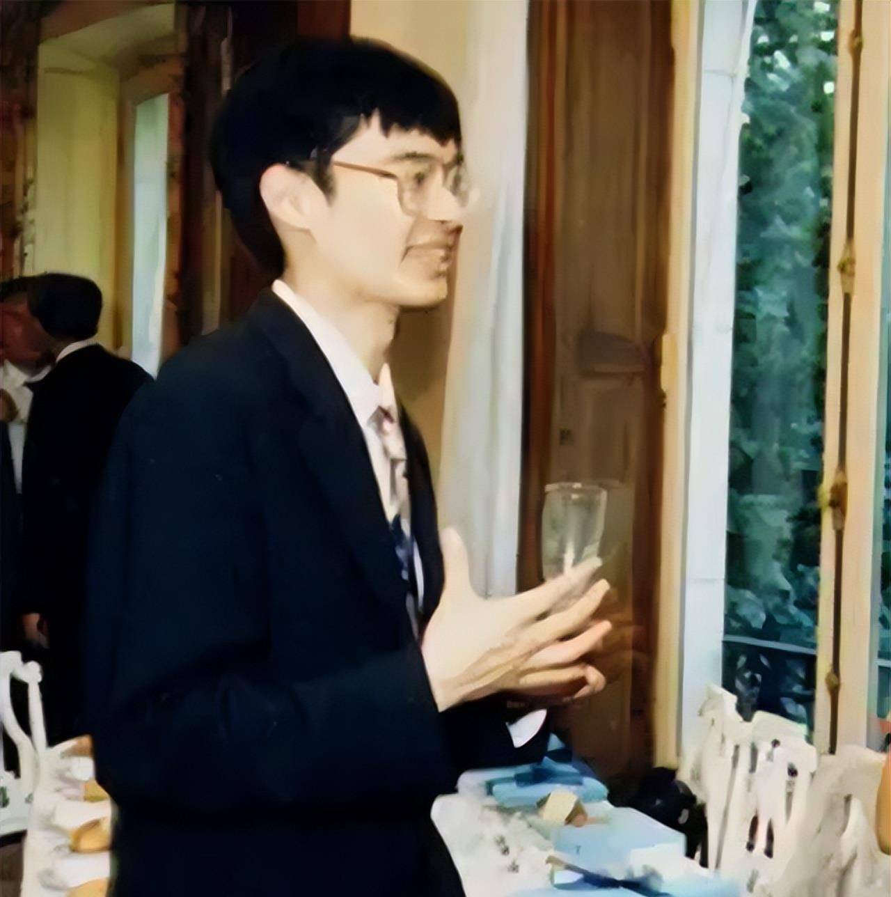 数学天才陶哲轩,8岁参加美国高考数学考760,24岁成为顶尖学教授_孩子