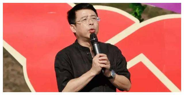 在这些被央视开除的主持人的故事中,我们看到了公众人物的另一面.