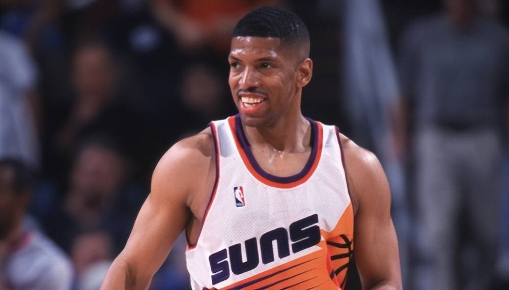 凯文·约翰逊三胖简评:身为防守悍将的哈珀能跻身nba历史助攻榜前30的