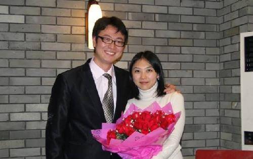 此人放弃亿万身家"剃发为僧",出家已28年,如今母亲