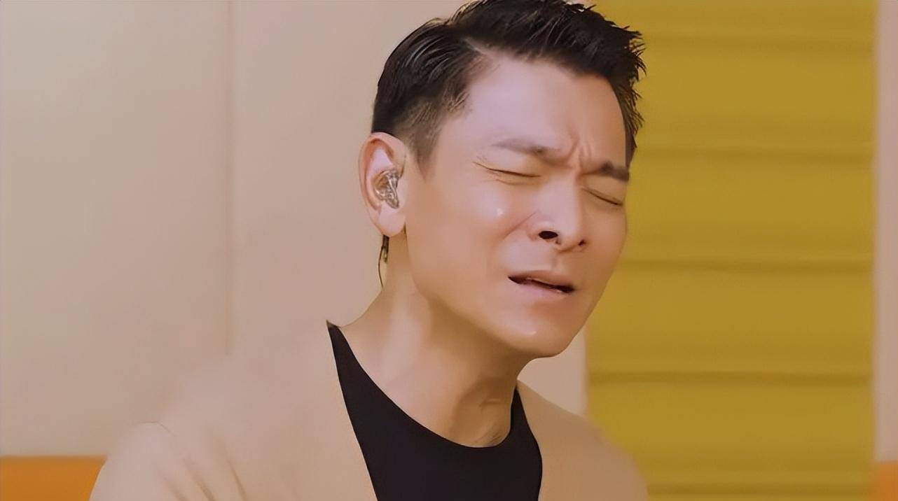 1997年刘德华广东认祖归宗,亲姐姐一贫如洗,他有没有帮助姐姐?