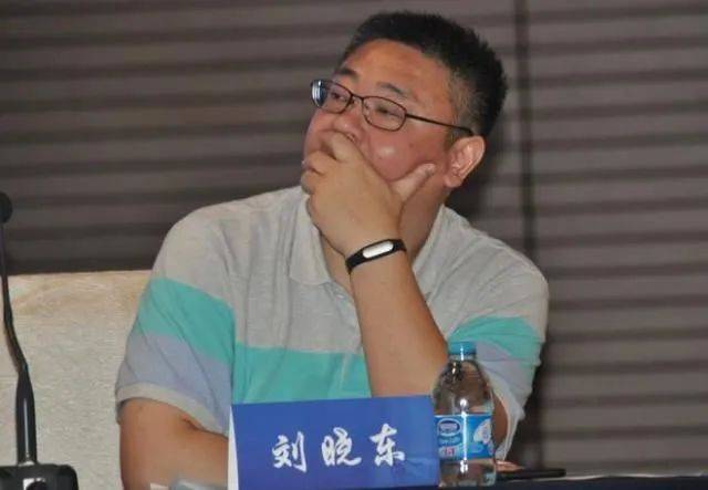 百亿鸡尾酒大王刘晓东,突陷"黑天鹅"事件_公司_百润股份_香精