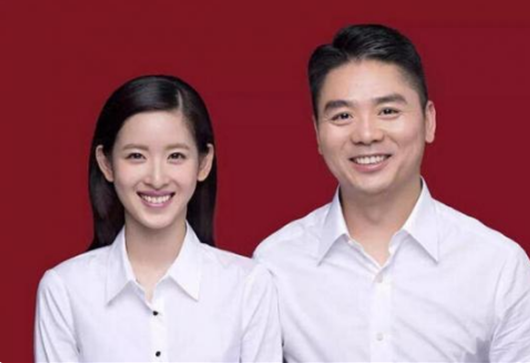 有种秀恩爱叫唐嫣"结婚照",别人都中规中矩,她却和别人不一样_沈腾