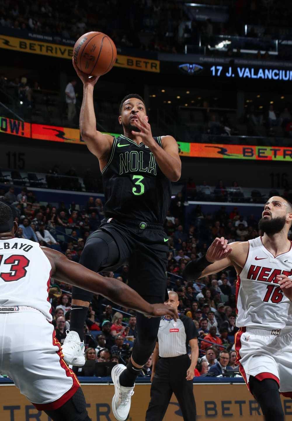 热火终结鹈鹕4连胜:巴特勒等4人冲突驱逐 希罗伤退锡安23_比赛_1_nba