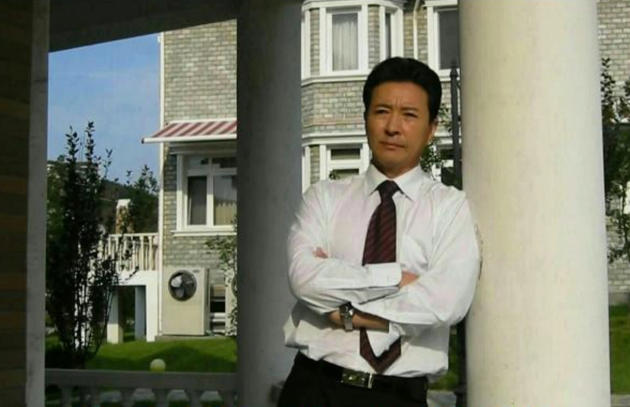 哥哥26年前凭一剧走红,弟弟却当红时离世_温海波_温海涛_演艺圈