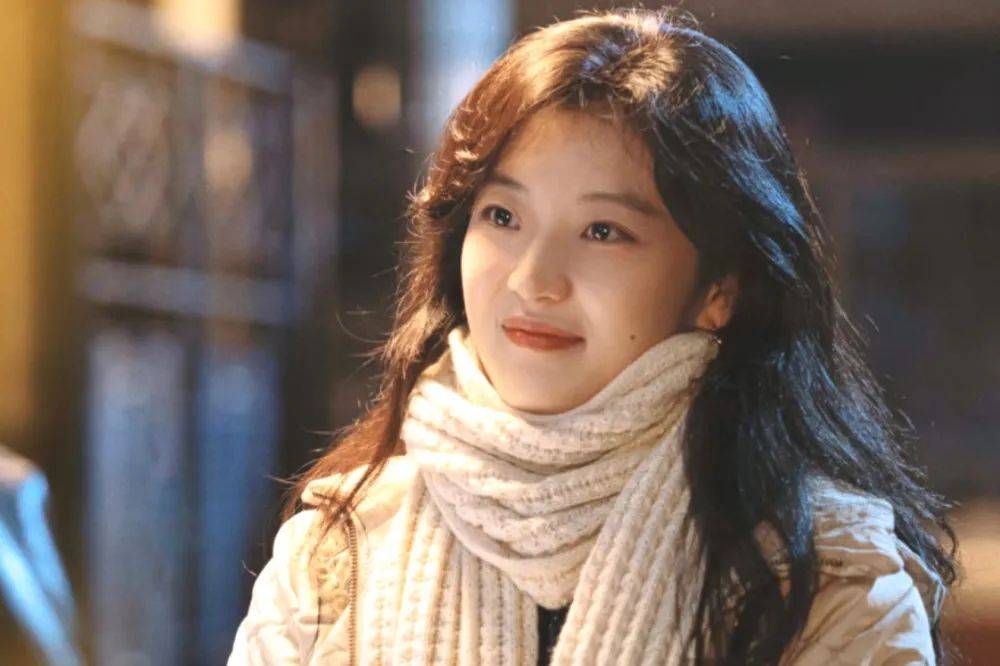 惨遭《欢乐颂3》换角后,她凭借《风吹半夏》,被赵丽颖带火了_孙千