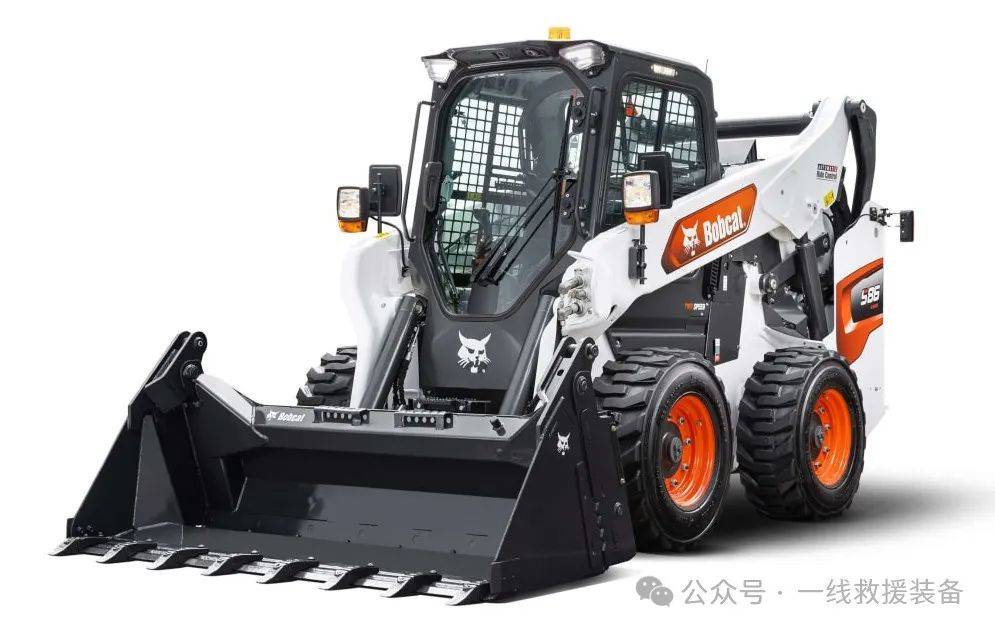 s86滑移装载机,除雪队伍里的万能钥匙,触达范围大,举升能力强
