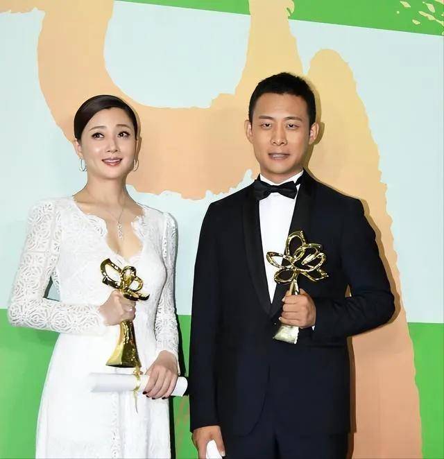 张译殷桃酒店前热情拥抱,女方长发披肩身材好,张译女子疑似露面_合作