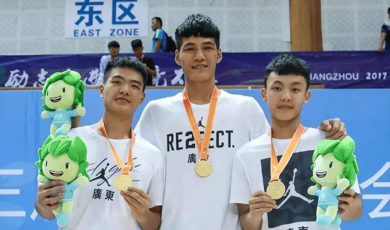 徐杰和陈国豪即将签约李宁_球员_广东队_能力