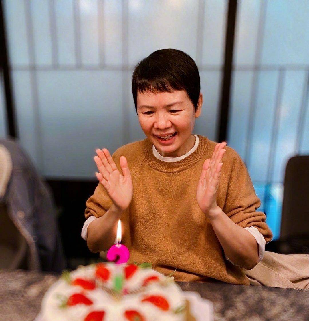 杨丞琳凌晨发文:她的开心是来自于我的快乐,成为你的女儿,是我人生中