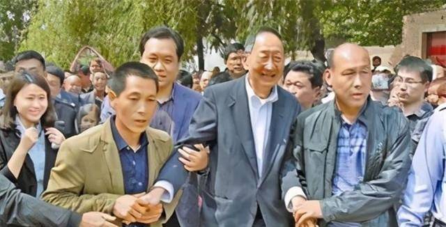 农家走出的诺奖获得者崔琦:我宁愿是一个不识字的农民_母亲_美国_香港