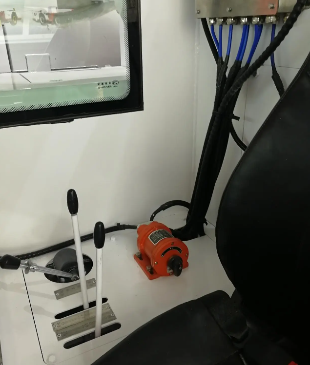 kbm-3/110矿用隔爆型主令开关采取了哪些防爆措施?_保护_接线_爆炸性