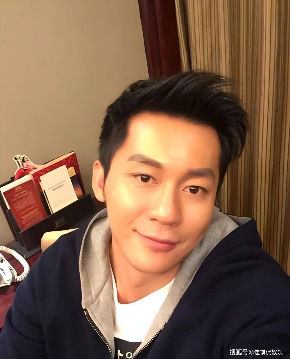 这一次,"戏混子"李晨,原来已走上了一条"事业下滑路"