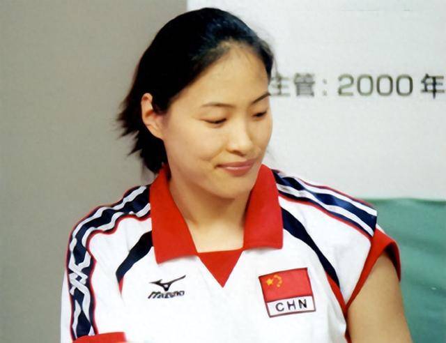 女排名将邱爱华:当打之年为何痛哭流涕?