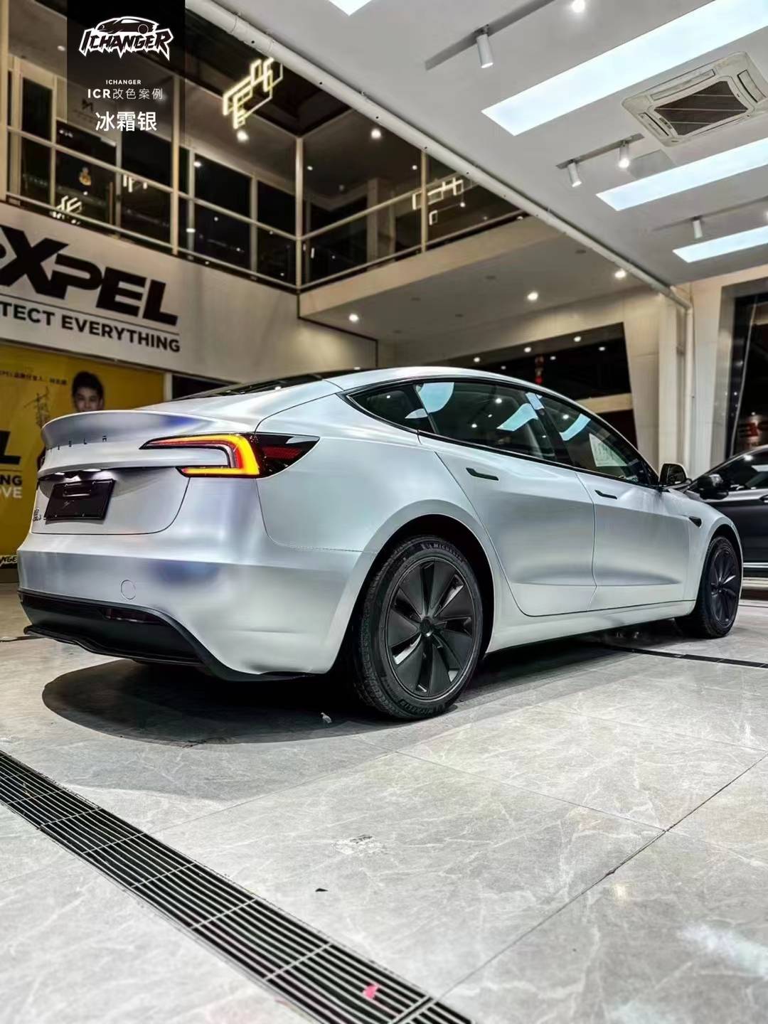 特斯拉moder 3-icr改色膜冰霜银,这个颜色真的好绝啊_搜狐汽车_搜狐网