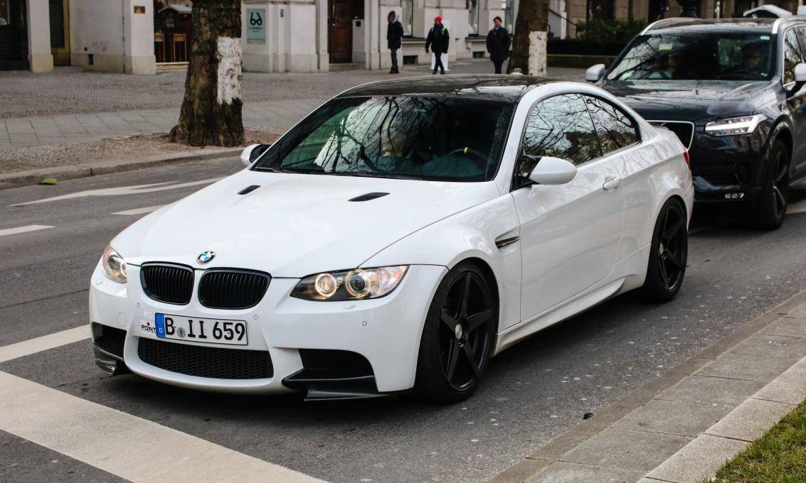 试驾e92 m3:转向手感极佳,黄金年代的驾驶者之车_搜狐汽车_搜狐网