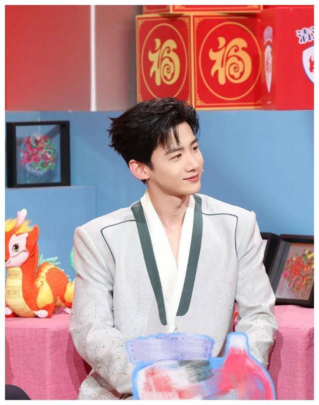 怀柔王子白敬亭,"别样"的当代男神,引领时尚风潮