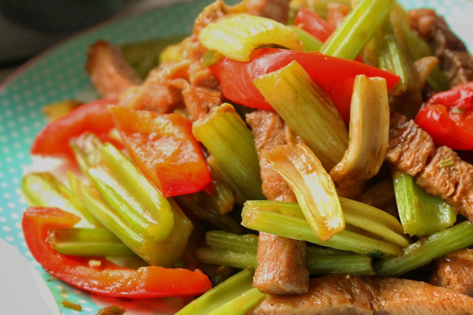 原创老百姓就爱这样的家常菜荤素搭配简单营养是最好的味道