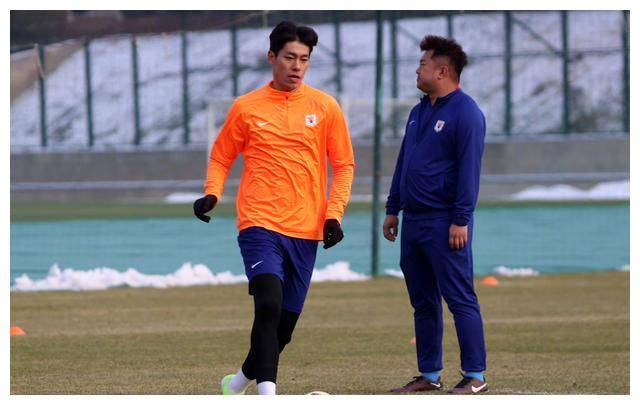 毕津浩回归泰山,双塔老将再现,新资方支持球队二次转型.