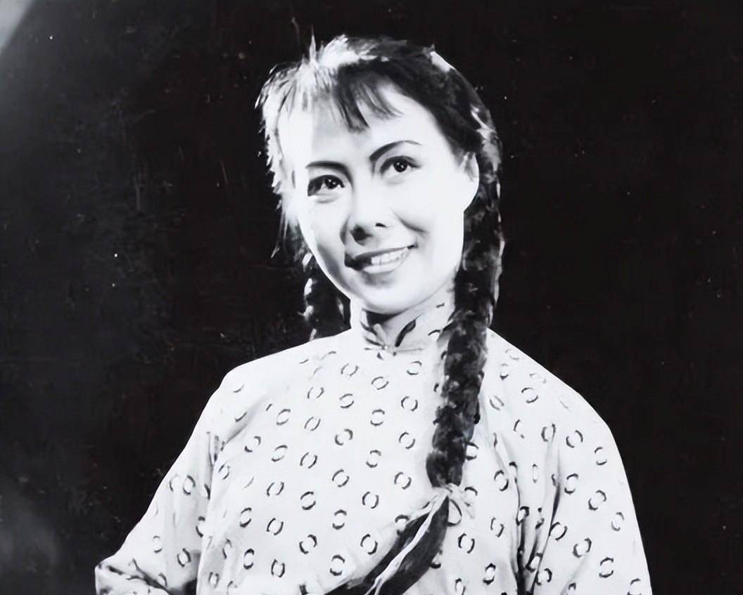 《心居》配角吴彦姝,女儿外孙宠她如公主,84岁仍有