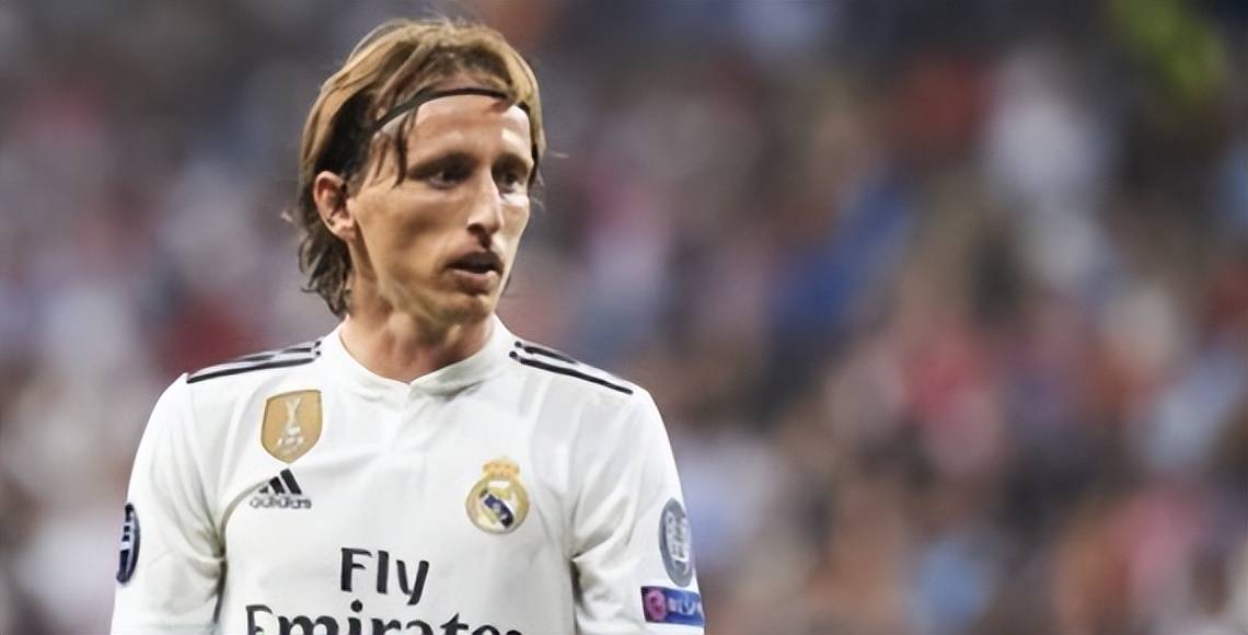 皇马vs瓦伦西亚:安帅剑指3分,魔笛领衔巴西双星冲锋,首发11人出炉