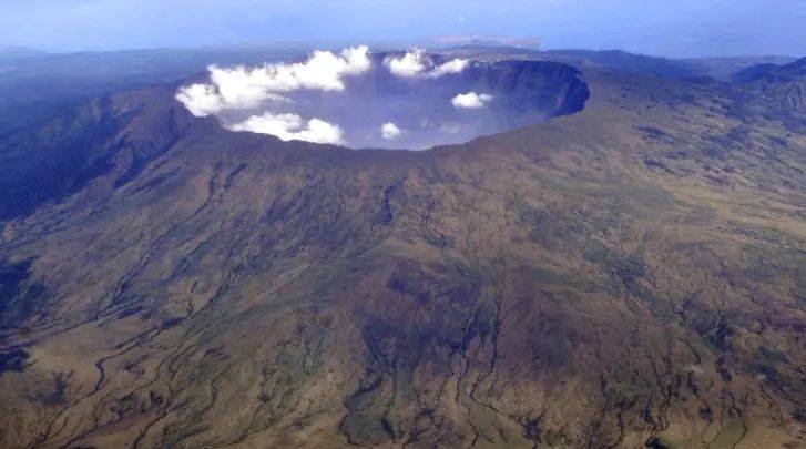 寰球同此酷热,汤加火山爆发或导致平流层水蒸气增加10%_大气层_地球