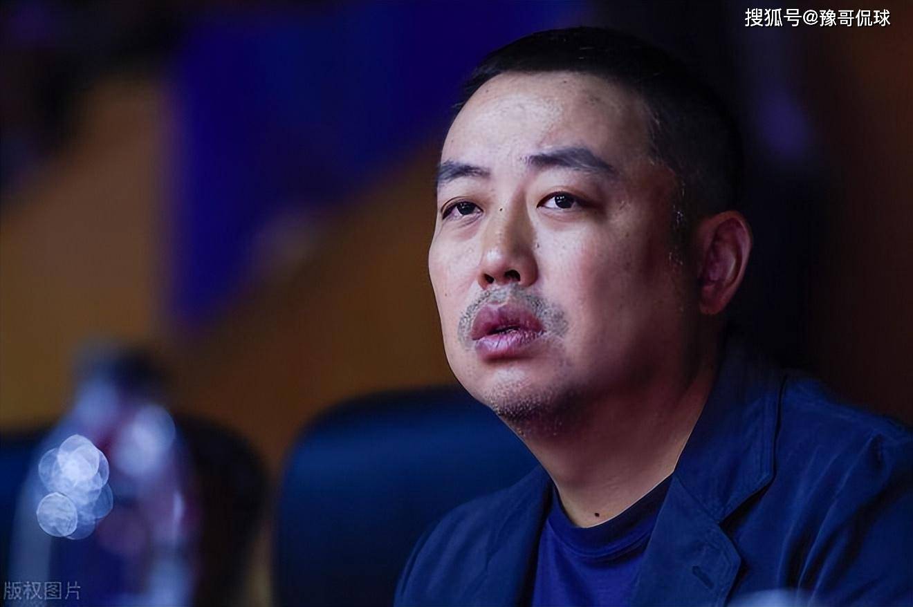 日韩多人报名,国梁糊涂,球迷:应该给年轻球员机会_比赛_日本队_吐槽