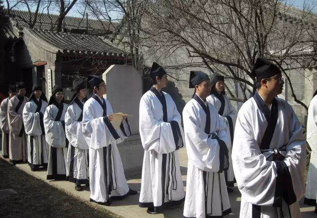 中国_民族_服装