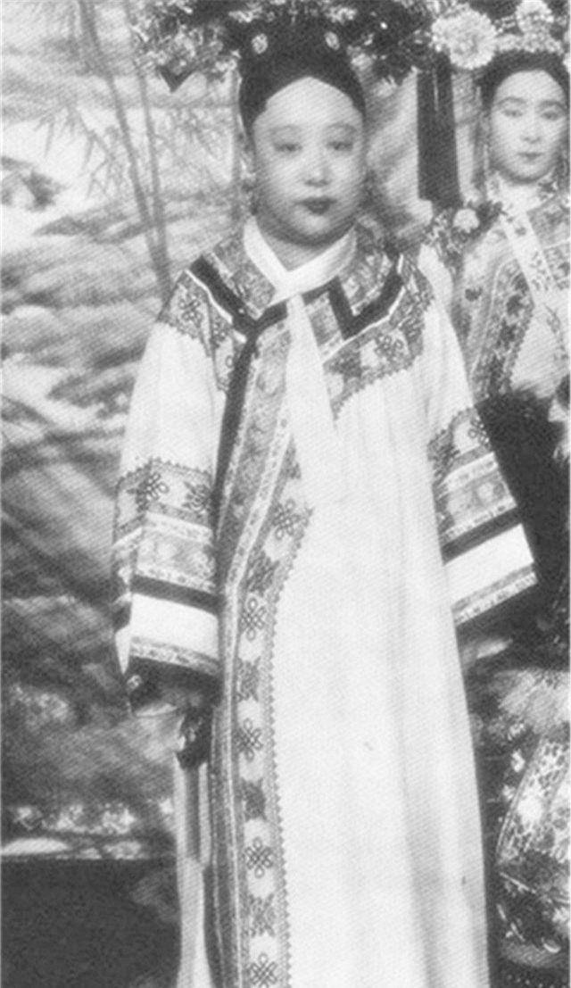 最后一幅图,末代皇帝溥仪的淑妃_来源_图片_文章