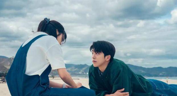 《25,21》末日前10秒,金泰梨主动kiss南柱赫!