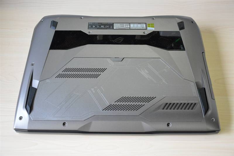 华硕rog gfx72评测:4k屏 gtx 1070_玩家_系列_接口