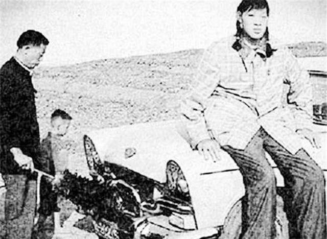 曾金莲:14岁时身高已超姚明,却在18岁猝死,至今仍没有下葬_家人_篮球