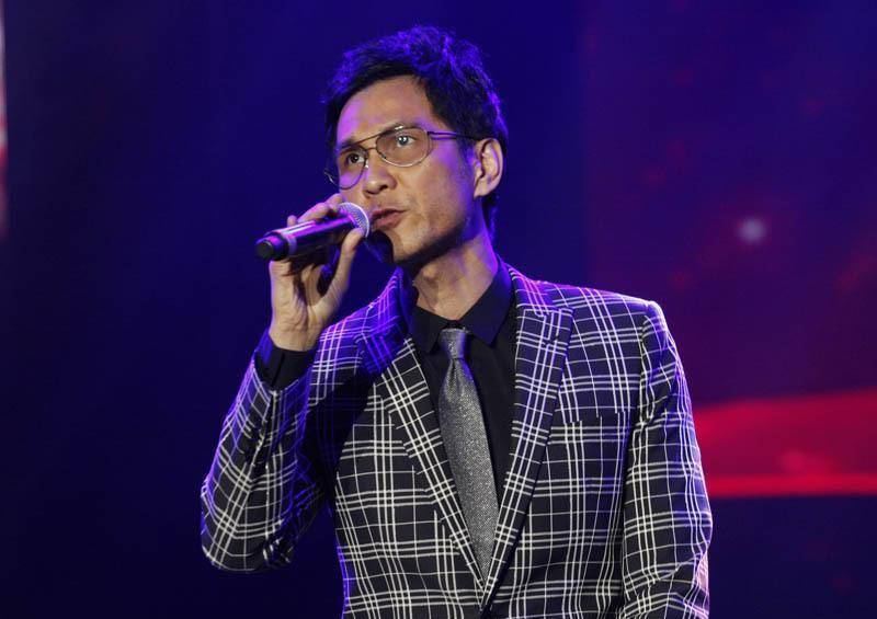 他是童年恶人尹志平,能主持会唱歌,真跨界艺人陈启泰如今怎样了_事业