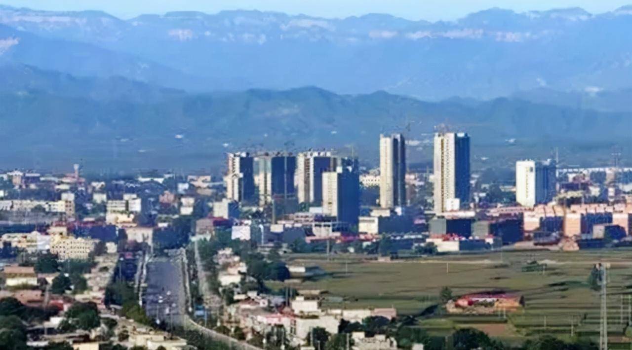 县委财政支出11亿,却"蜗居"平房办公60多年_大院_灵寿_工作