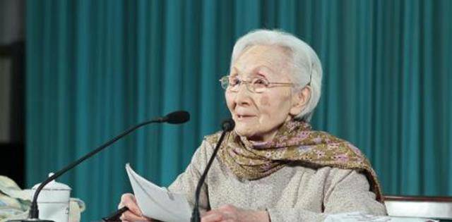 李佩先生一生戎马!被监禁污蔑,以身许国不后悔,晚年裸捐60万_国家_中